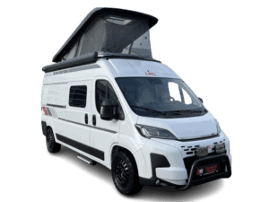 Compact buscamper voor avontuurlijke kampeerreizen.