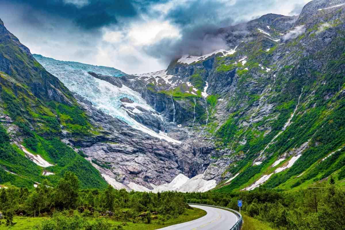 De Jostedalsbreen-gletsjer, de grootste gletsjer van het Europese vasteland